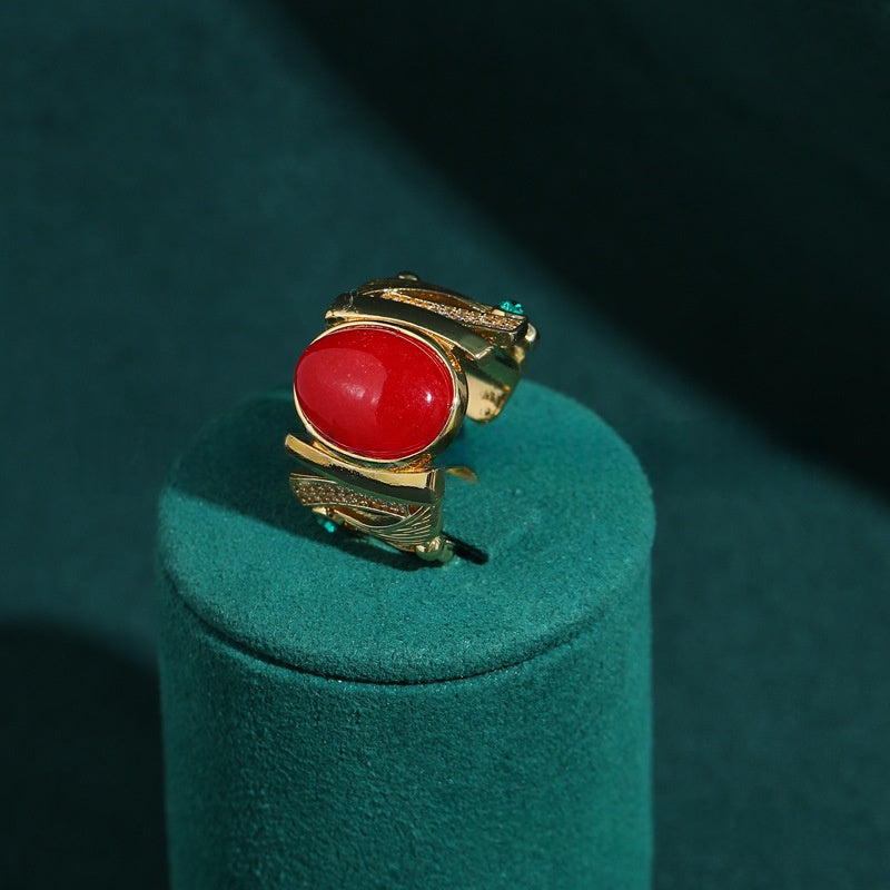 Vintage-Ring mit rotem Kristall und Achat