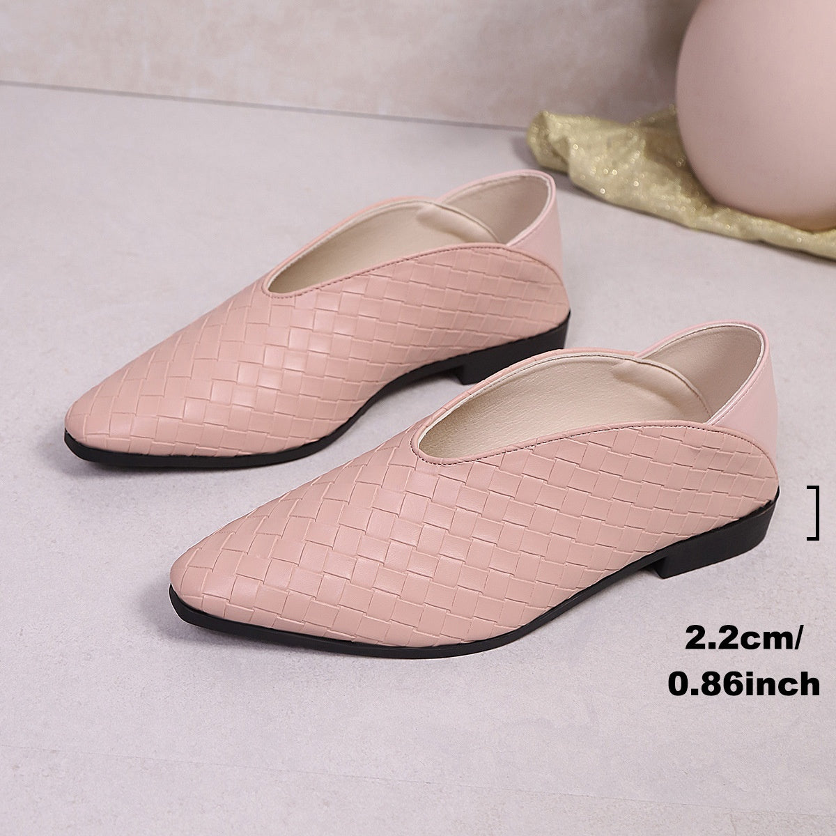 Elegante Pumps mit V-Ausschnitt und Blockabsatz – Bild 1 | LuxeStyle
