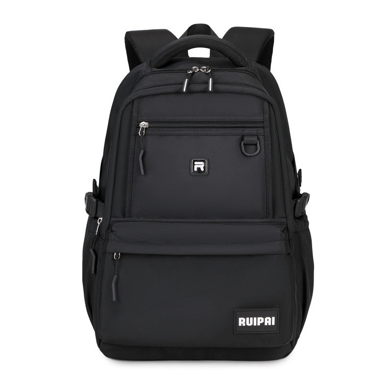 Gepäckreduzierender Rucksack mit Wirbelsäulenschutz