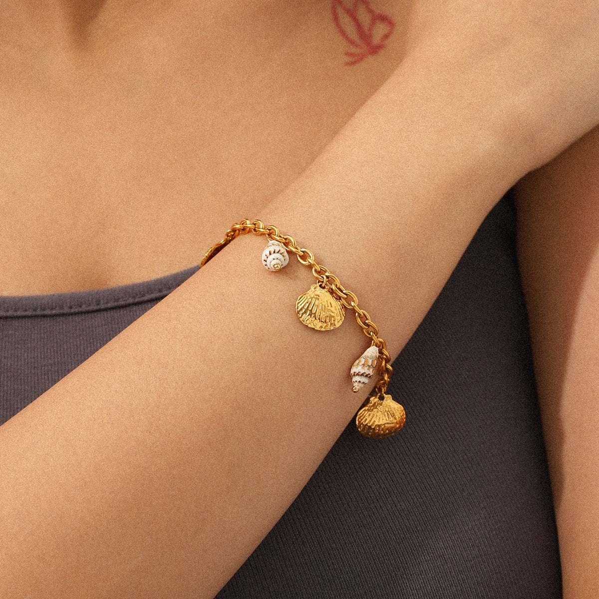 Ozean-Armband aus Edelstahl mit Muschel-Design | LuxeStyle