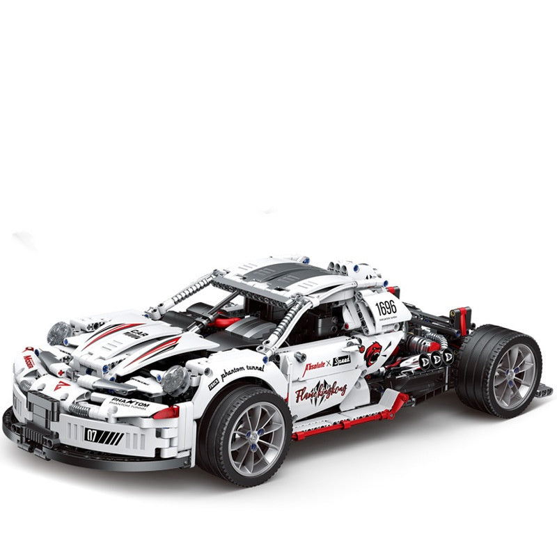Explosives Auto Modell zum Zusammenbauen – Bild 5 | LuxeStyle