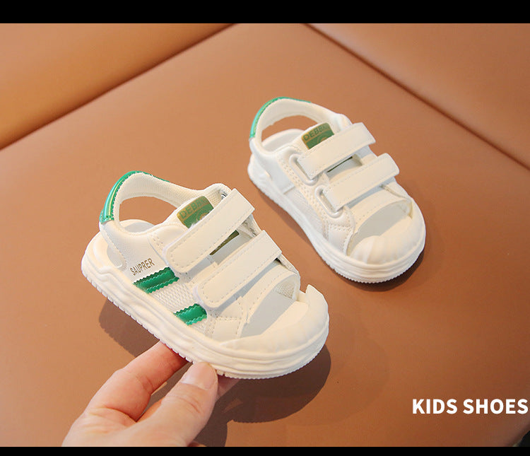 Sommer-Sandalen mit weichen Sohlen