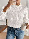 Elegante Damenbluse mit Spitzenbesatz – Bild 7 | LuxeStyle