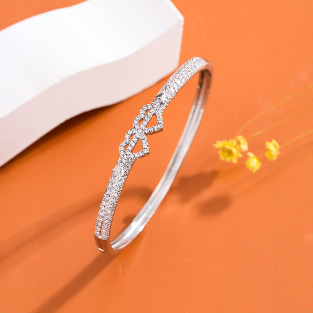 Doppelherzarmband mit Zirkonia – Bild 7 | LuxeStyle