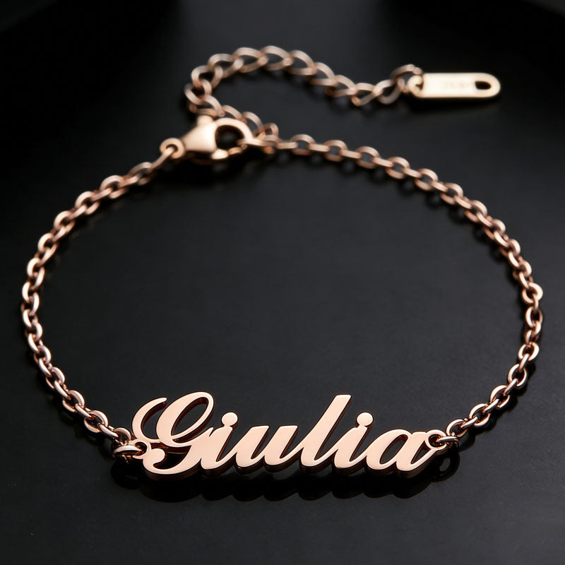 Edler Buchstabenarmband