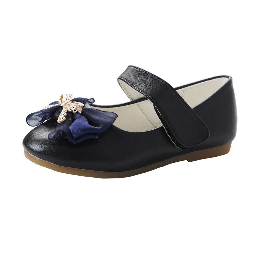 Lauflernschuhe mit Bändern