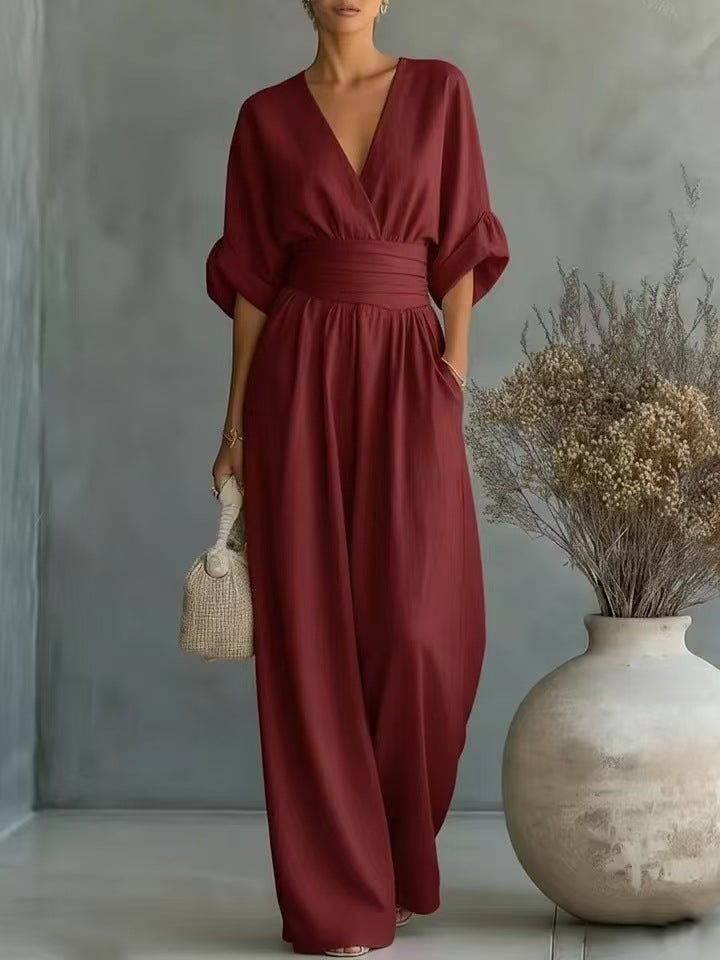Eleganter Jumpsuit mit V-Ausschnitt
