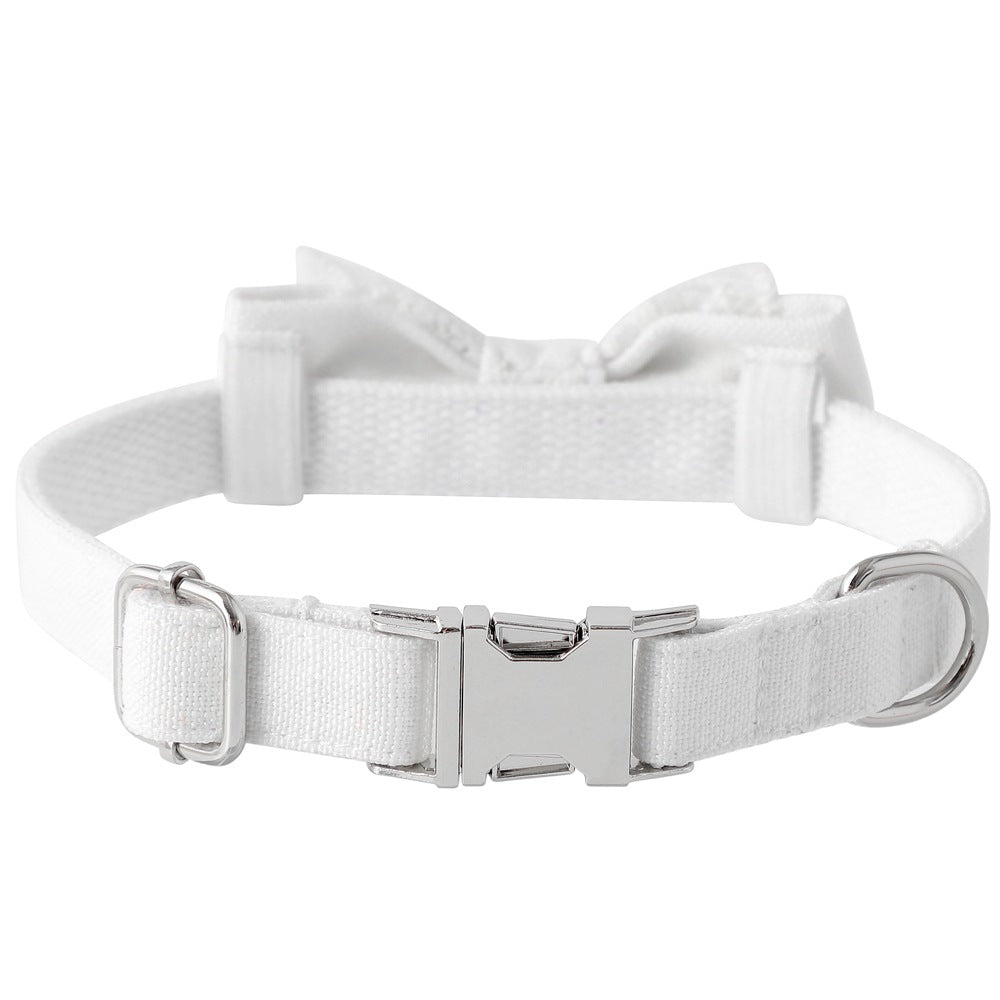 Hundehalsband mit Fliege, Weiss