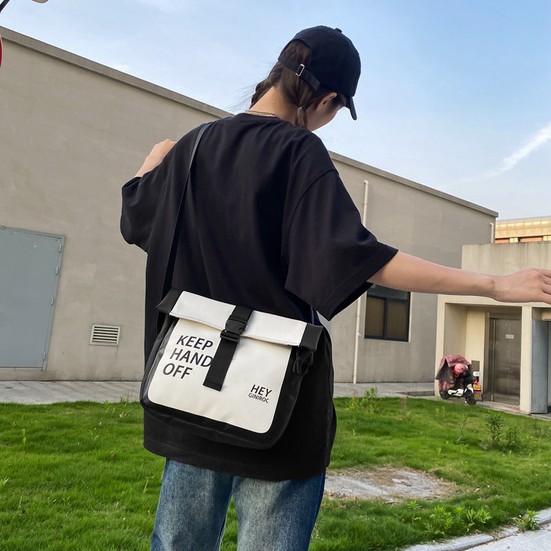 Nylon Umhängetasche mit Buchstabenmuster – Bild 7 | LuxeStyle
