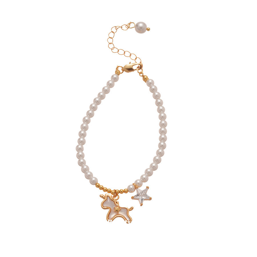 Minimalistisches Armband mit Pferd und Perle – Bild 4 | LuxeStyle