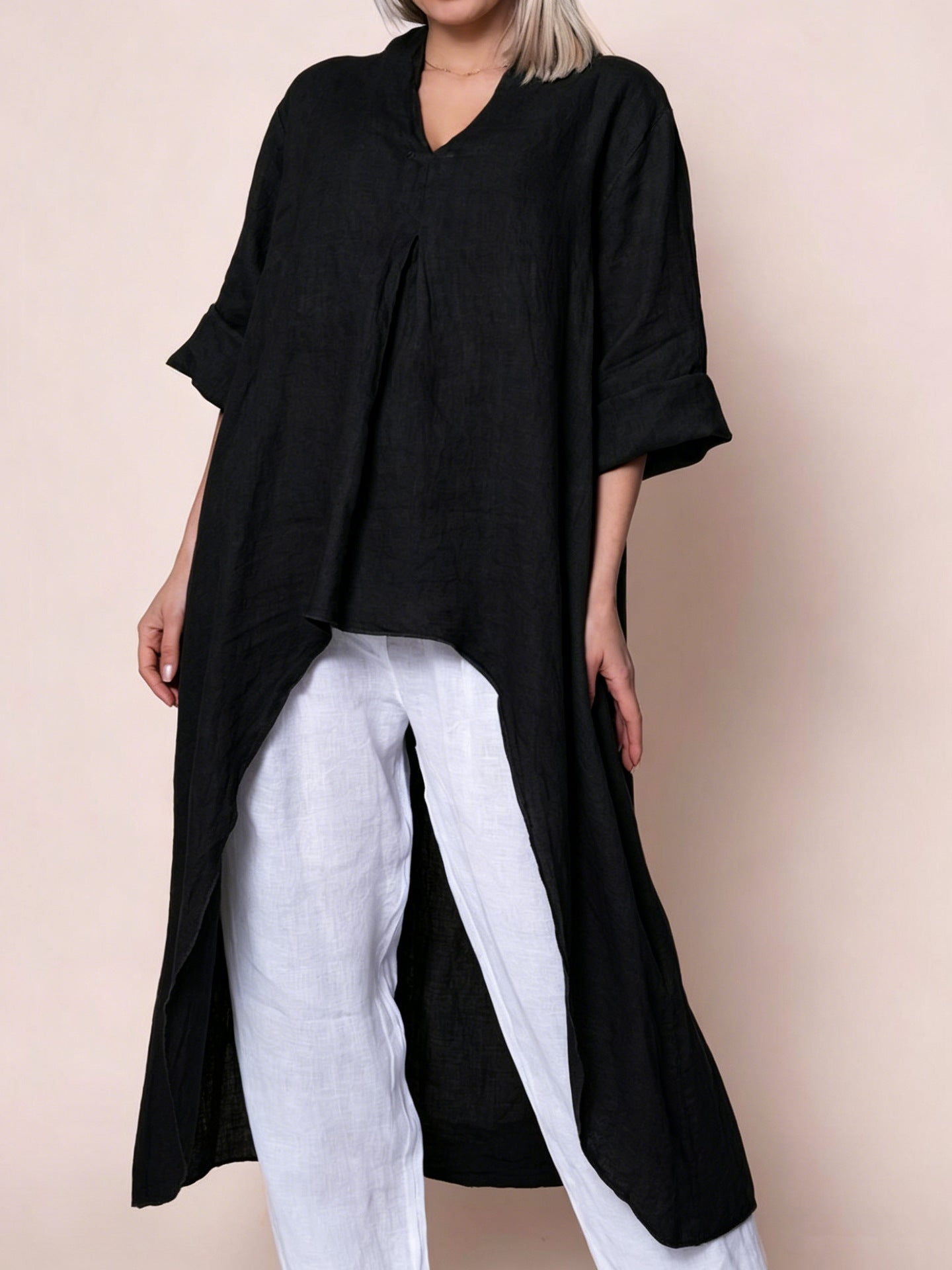 V-Ausschnitt Langarmshirt mit asymmetrischem Saum