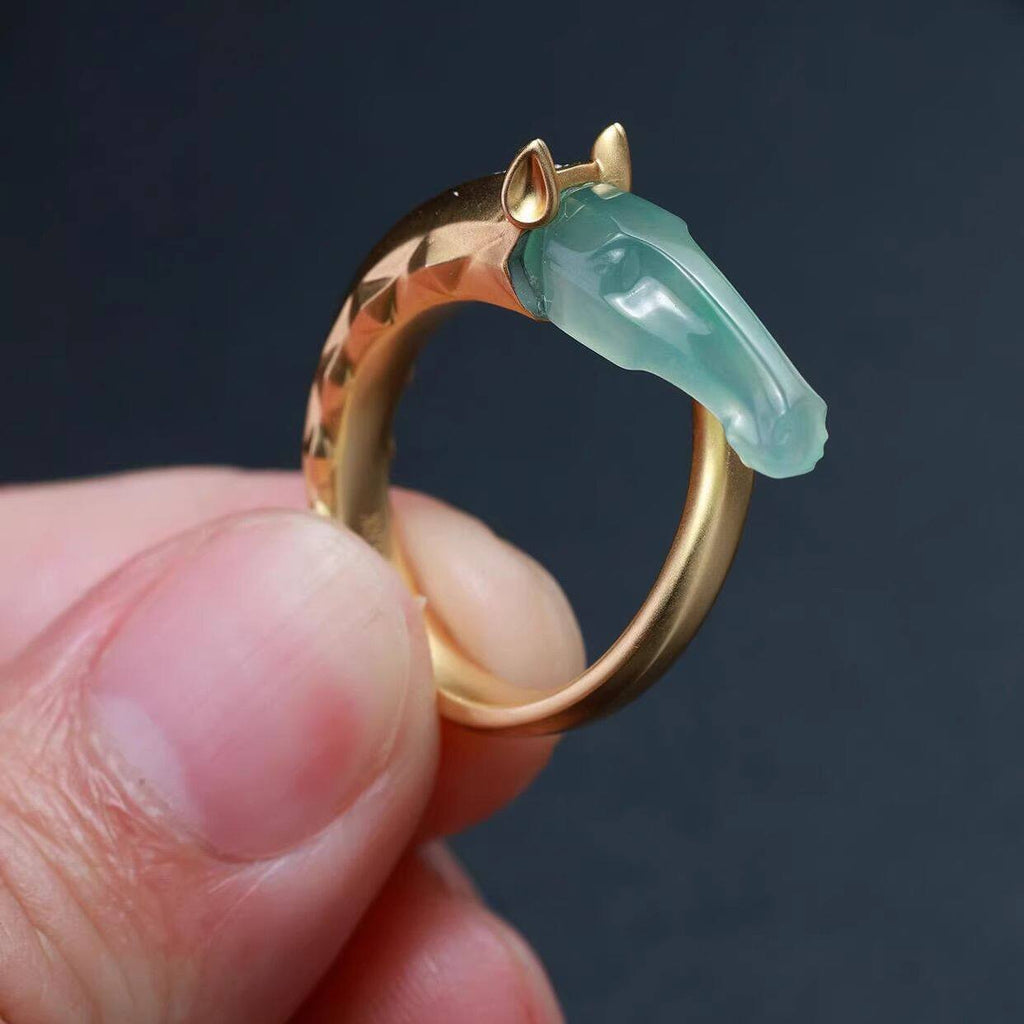 Pferde-Jahr-Ring mit Imitationsjade | LuxeStyle