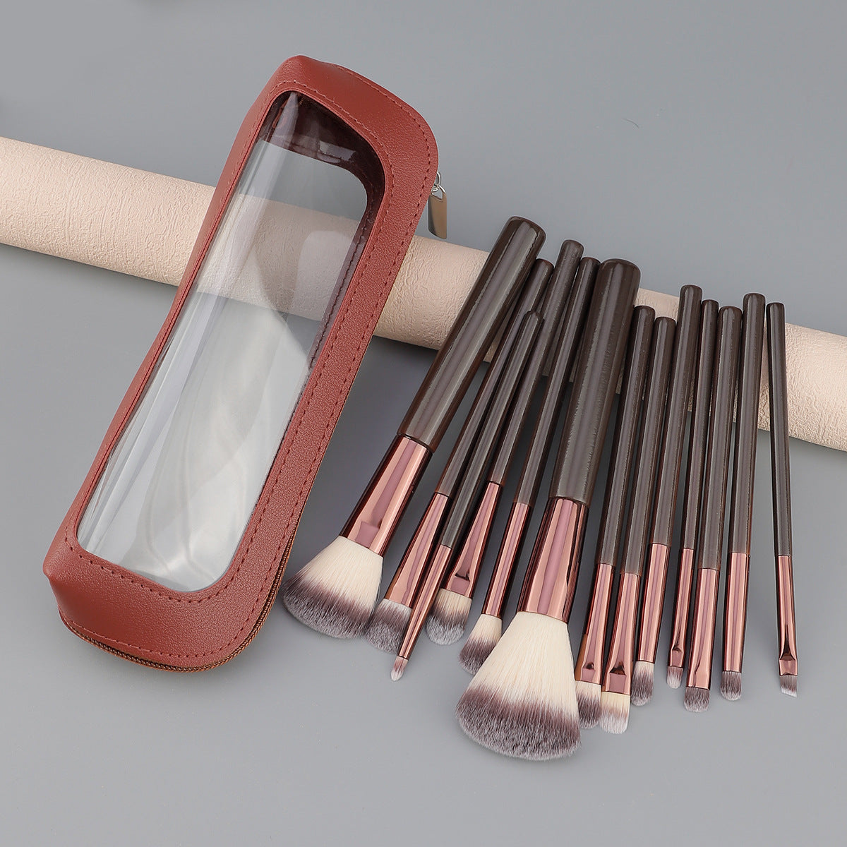 Makeup-Pinselset aus synthetischen Fasern – 11 Stück – Bild 6 | LuxeStyle