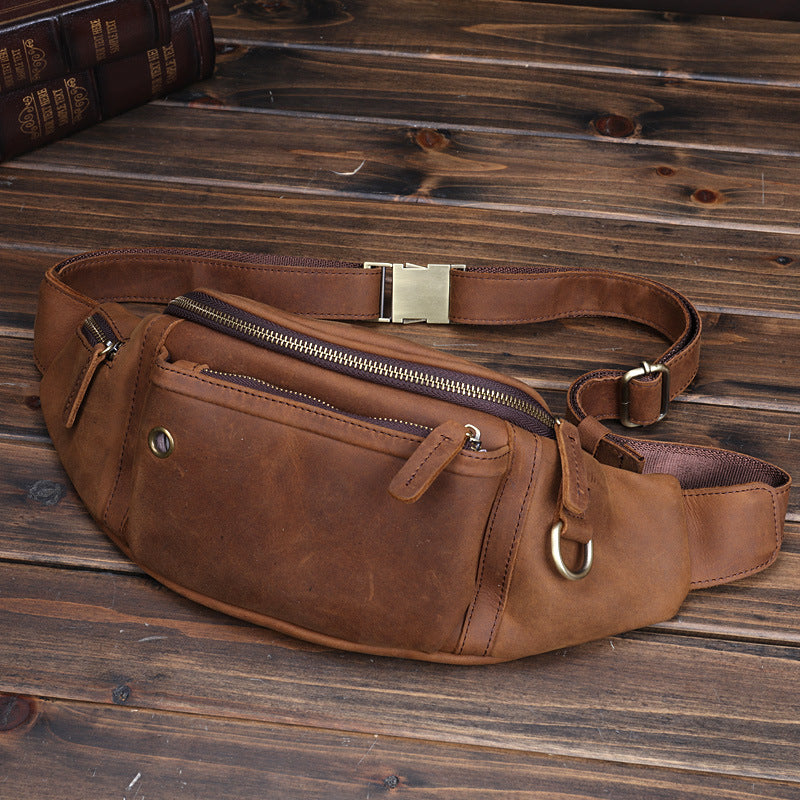 Sportliche Crossbody-Brusttasche aus Leder