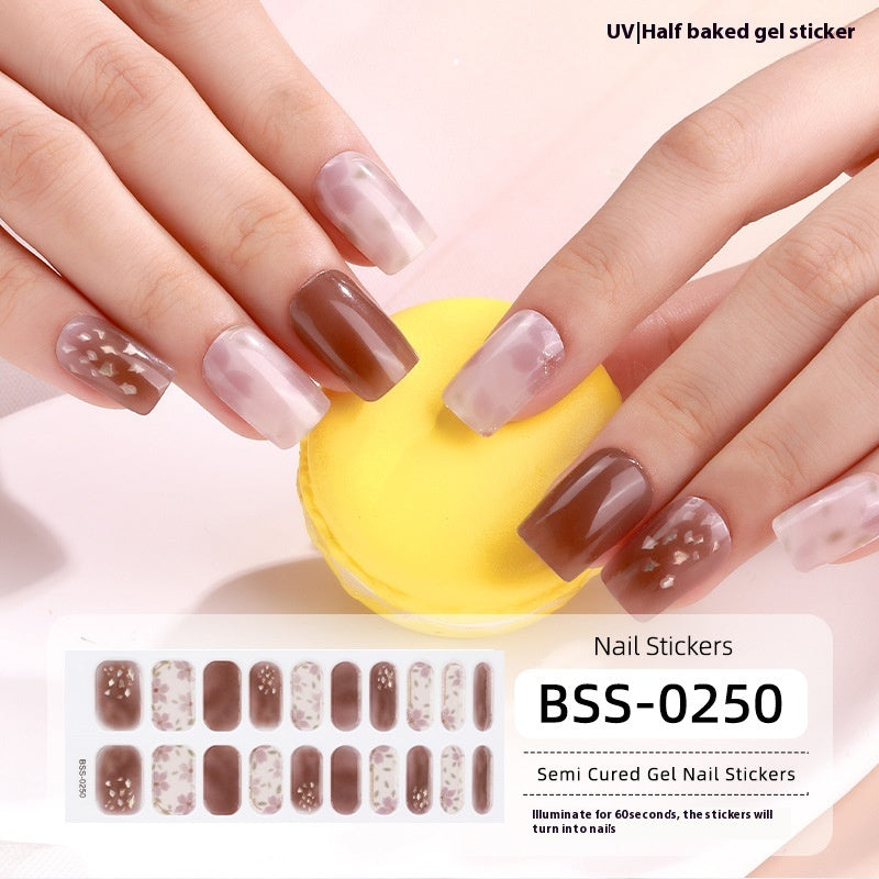 Nagelsticker mit Gradient-Effekt