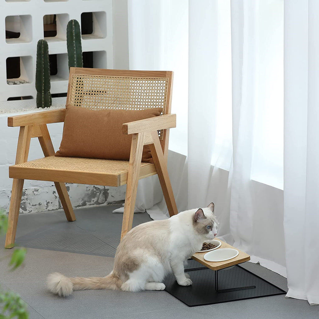 Keramik-Wassernapf für Katzen mit Bambusgestell – Bild 3 | LuxeStyle