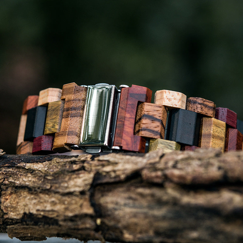 Kreative Holz-Quarzuhr für Herren – Bild 6 | LuxeStyle