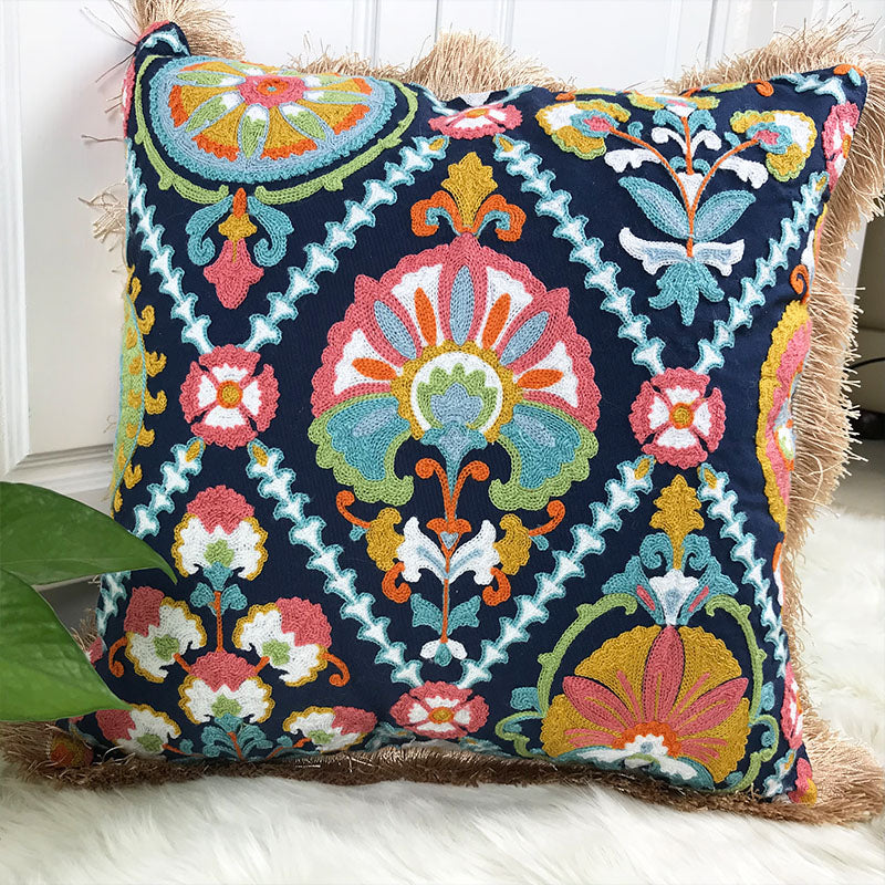 Bestickter Kissenbezug mit Fransen im Boho-Stil – Bild 2 | LuxeStyle