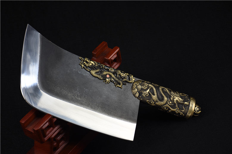 Drachen Nachfahre Knochenspalter – Bild 6 | LuxeStyle