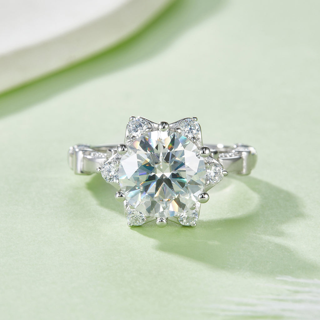 Moissanit-Ring aus 925er Sterlingsilber mit Sternen-Halo