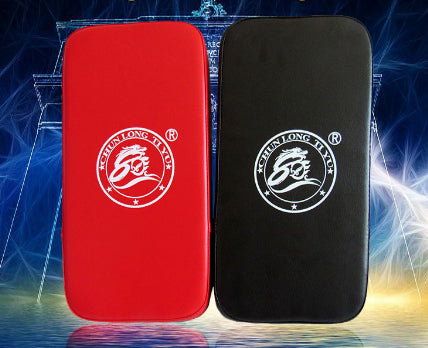 Taekwondo Fusspolster (Rot/Schwarz) | LuxeStyle
