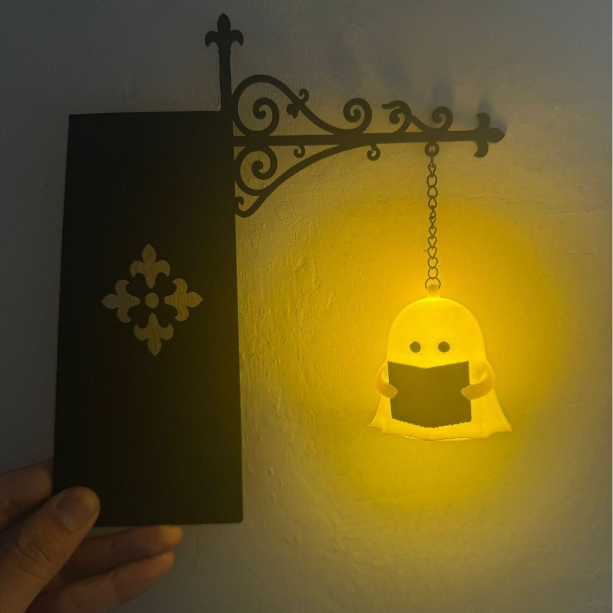Dekorative Bücherregal-Laternenlampe