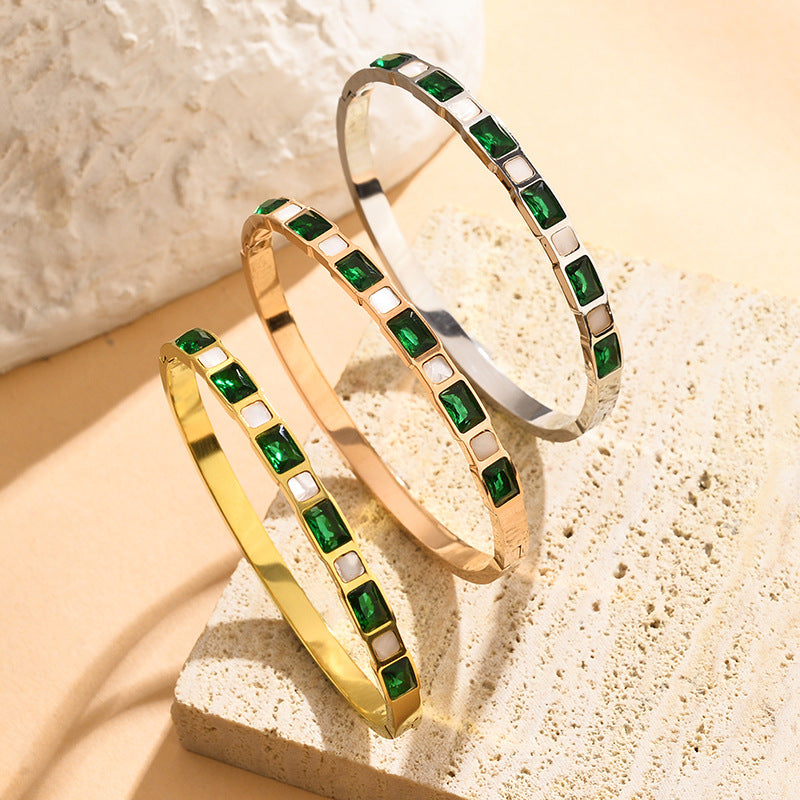 Titanstahl Armband mit Smaragd und Diamant – Bild 4 | LuxeStyle