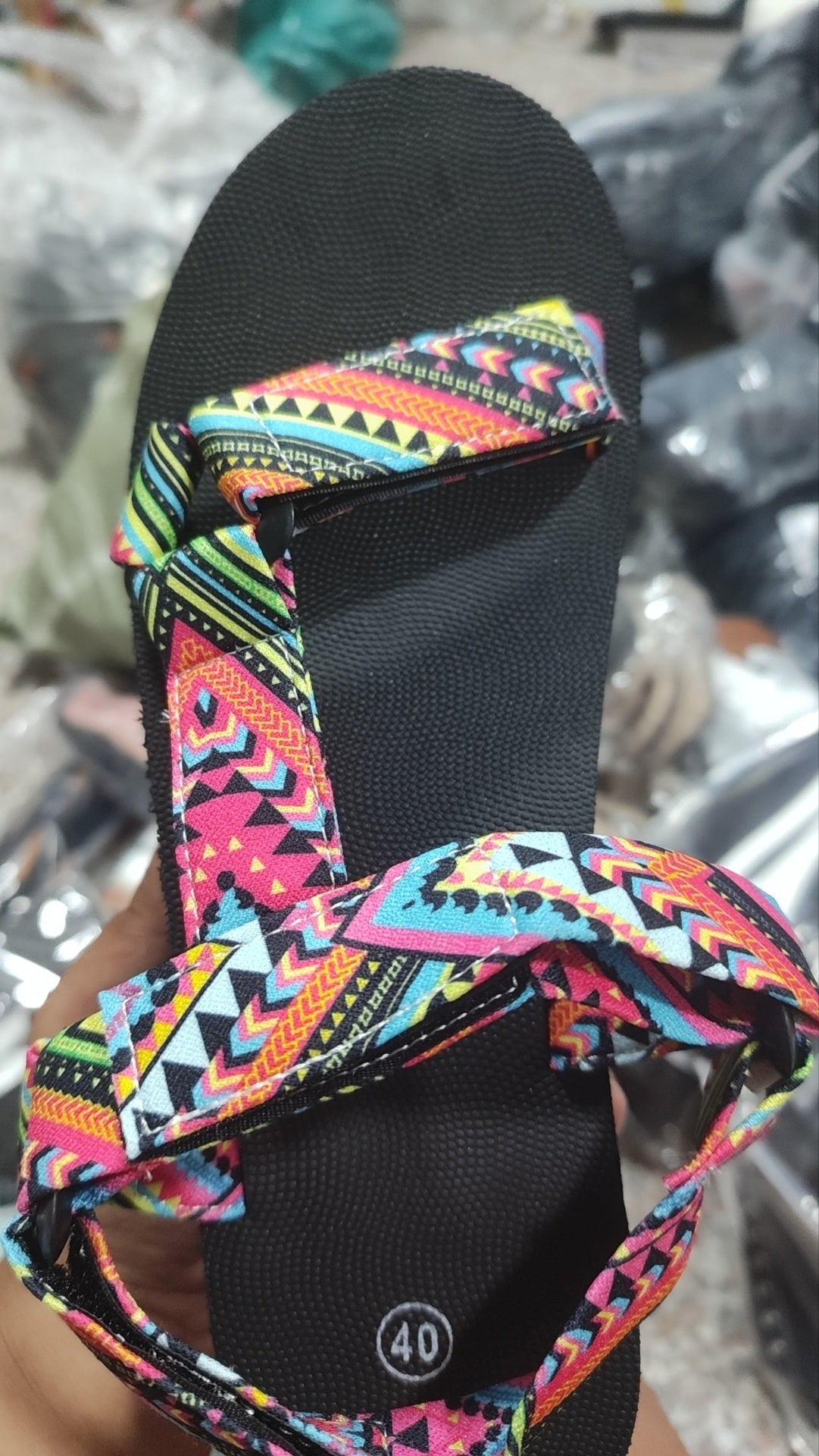 Flache Roman Sandalen – Farbblock – Bild 3 | LuxeStyle