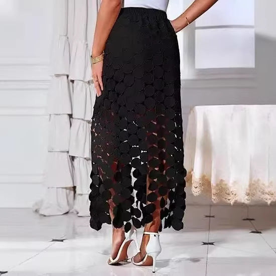 Elegantes asymmetrisches Maxikleid mit Polka Dots