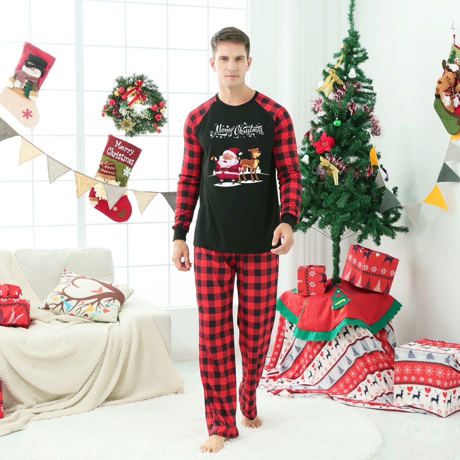 Weihnachts Pyjama-Set für die ganze Familie