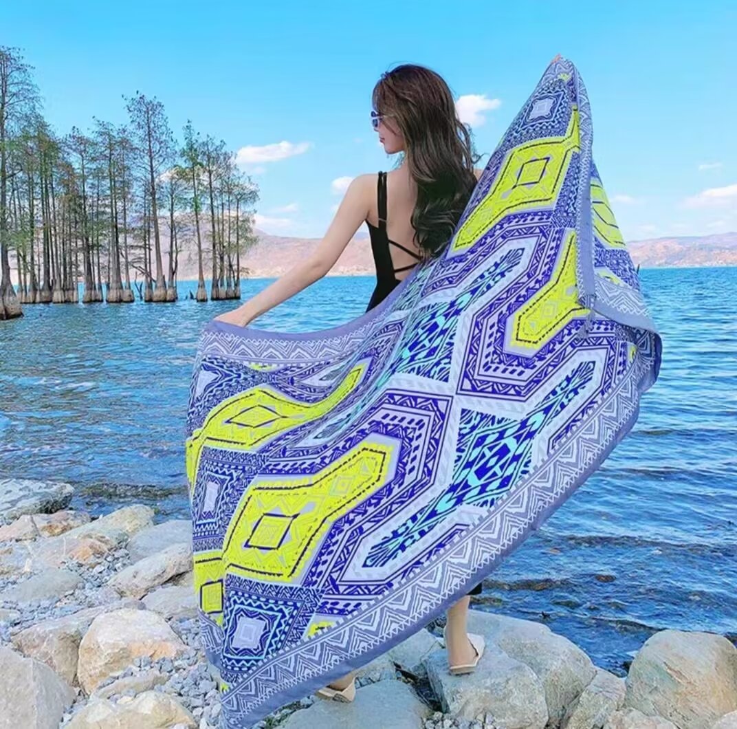 Ethno-Strandtuch mit vielseitigem Design
