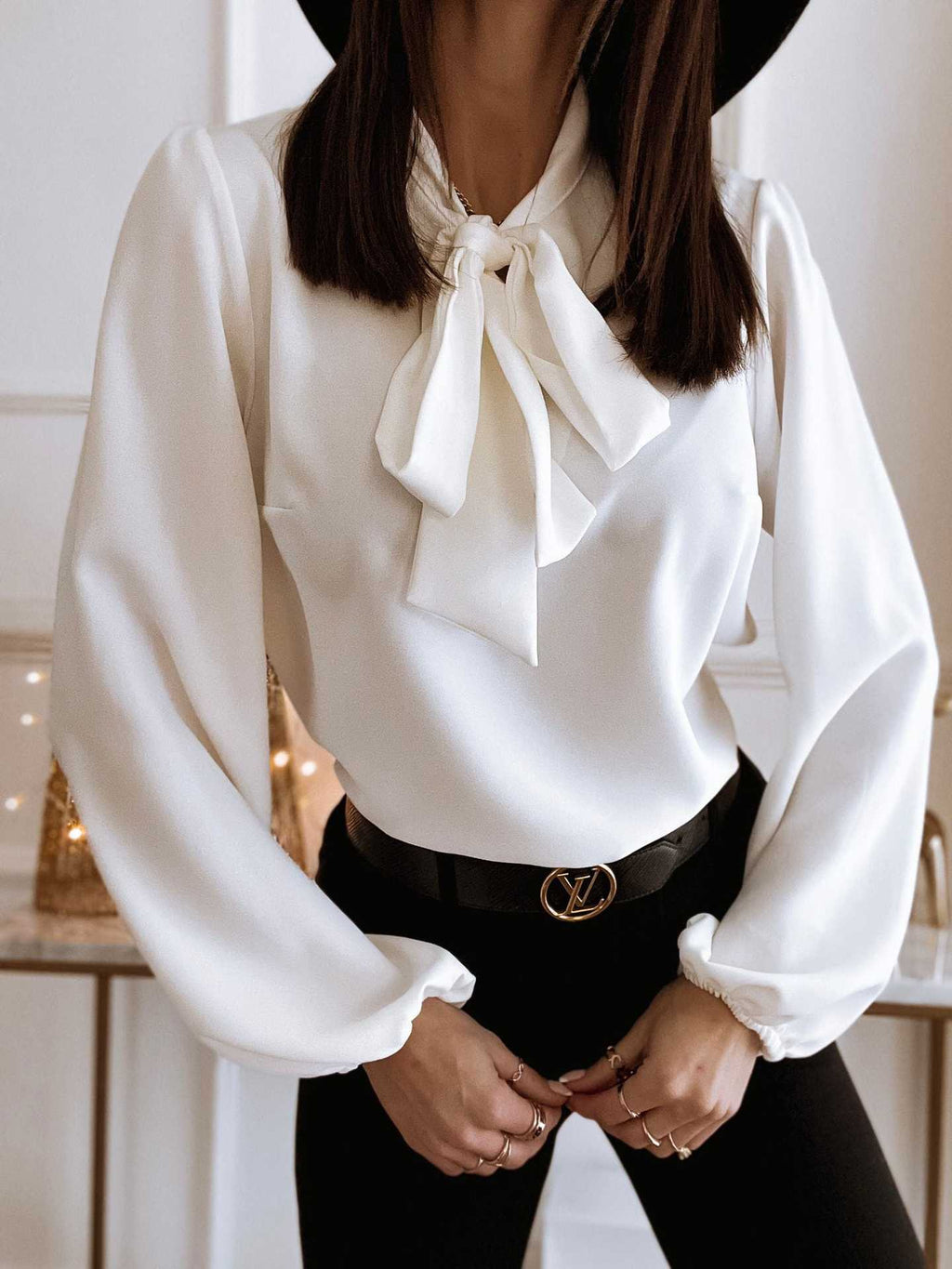 Uni-Damenbluse mit genähtem Kragen – Bild 1 | LuxeStyle