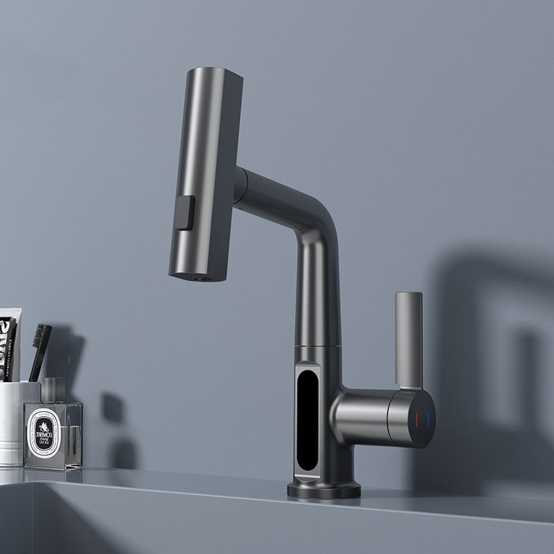 Digitaler Wasserhahn mit Ausziehbrause