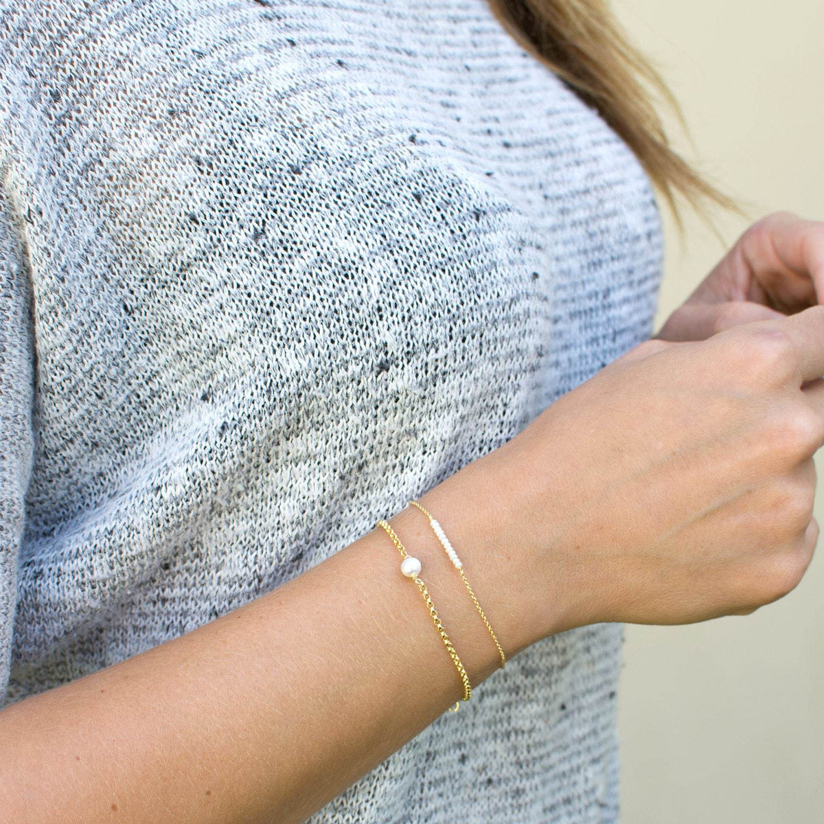 Vergoldetes 925er Silberarmband mit Perlen – Bild 2 | LuxeStyle
