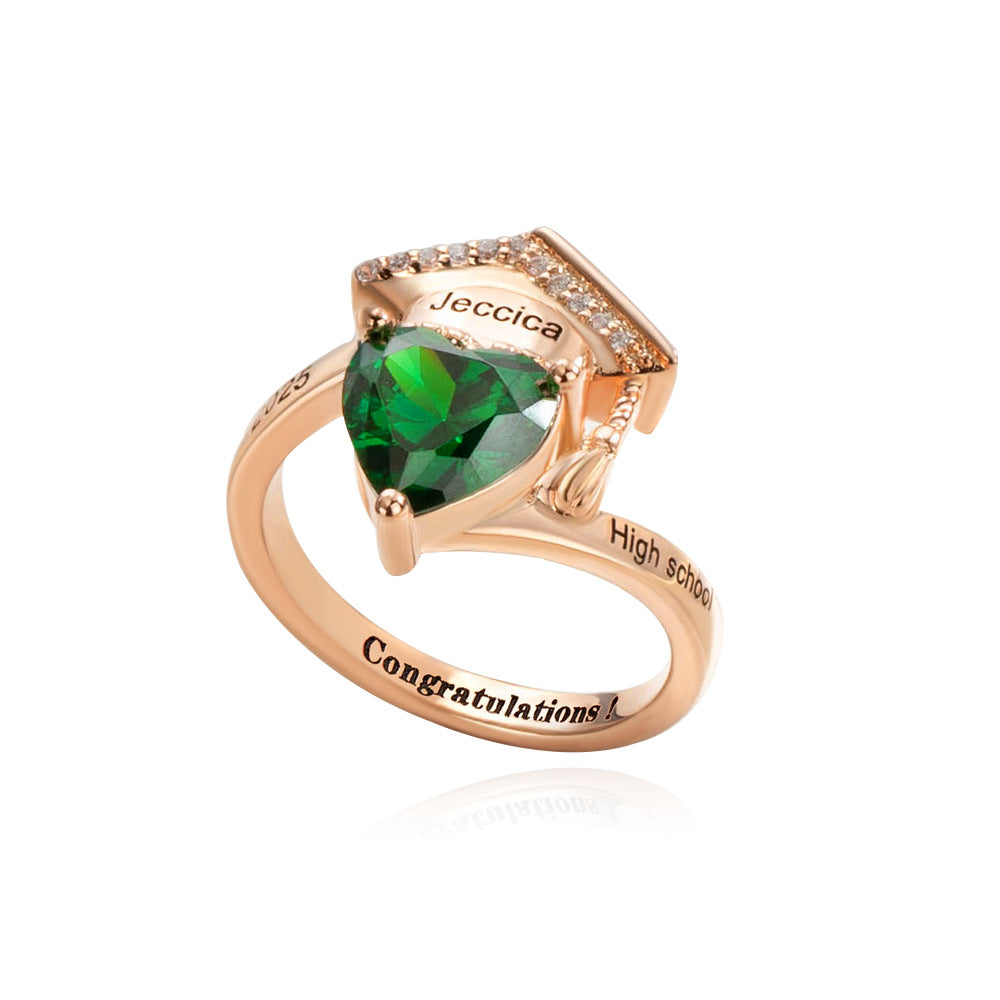 Personalisierter Bachelor-Ring mit Geburtsstein