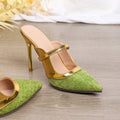Stiletto-Pumps mit Riemchen und spitzer Zehe