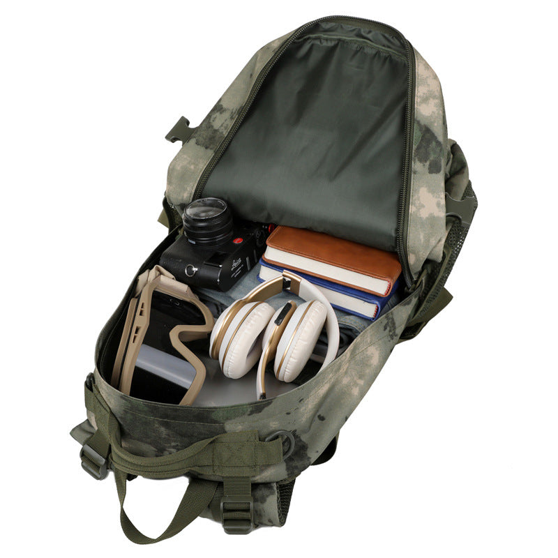 Tarnfarbener Assault Rucksack für Outdoor – Bild 12 | LuxeStyle