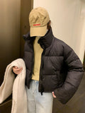 Kurze Daunenjacke mit Stehkragen – Ansicht 5