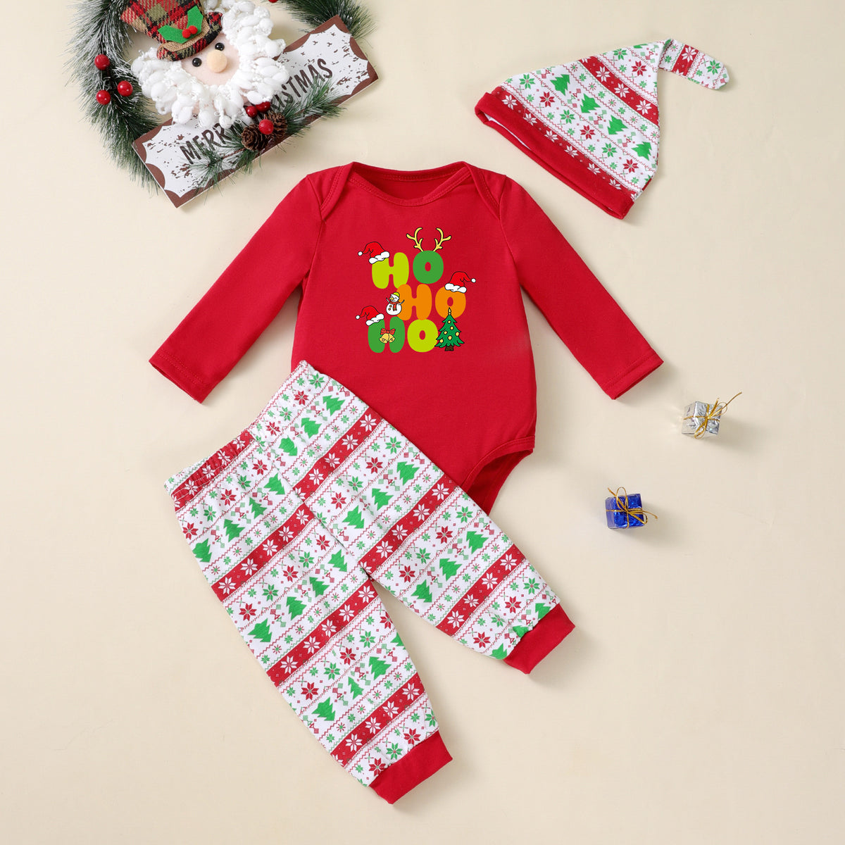 Weihnachtsbaum-Print Body mit Hose und Mütze · 3 Stück – Bild 4 | LuxeStyle