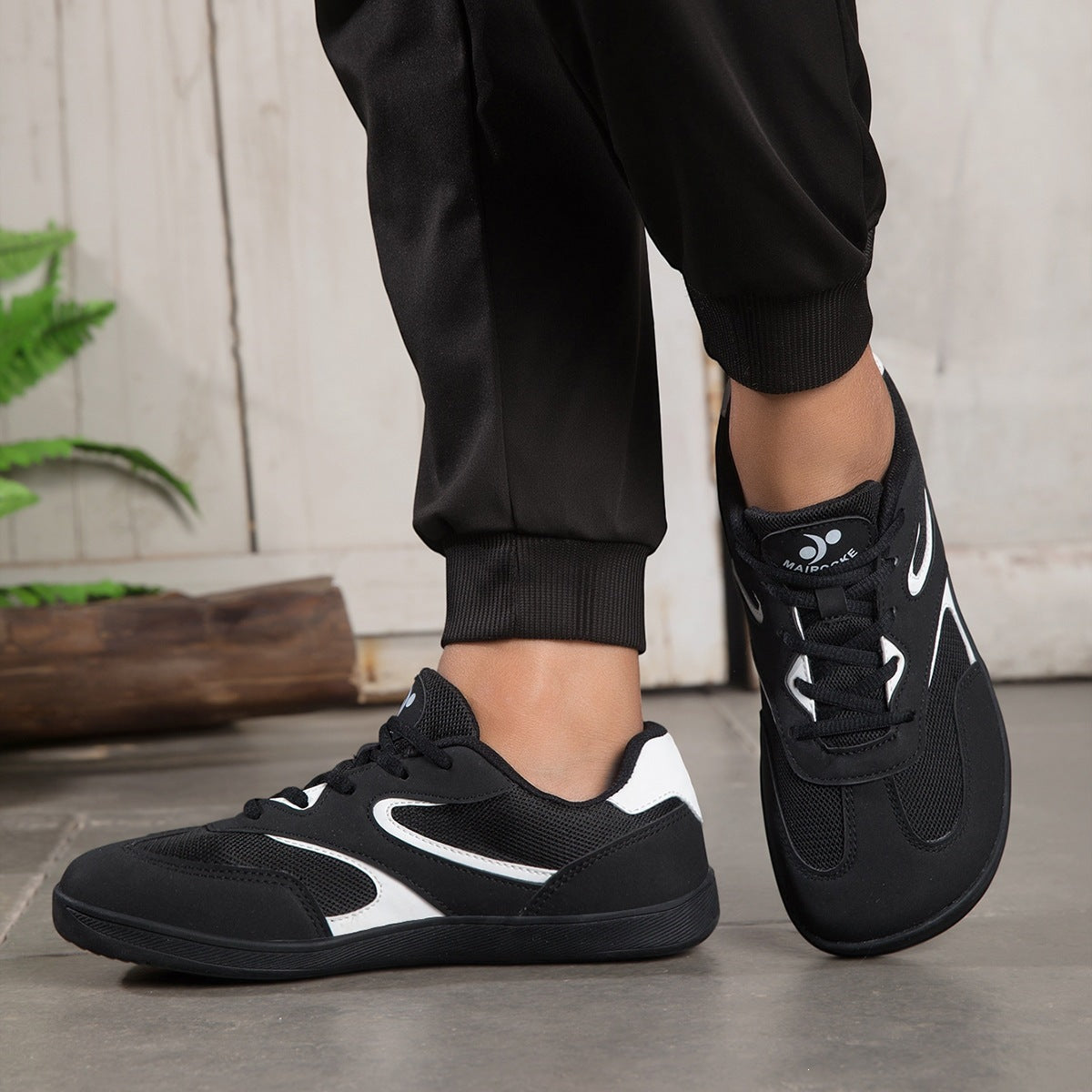 Weitgeschnittene Canvas-Sneakers für Herren