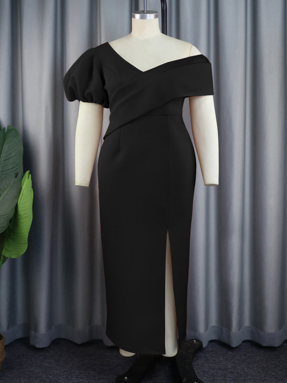 Damen-Kleid mit Schlitz und Off-Shoulder – Bild 3 | LuxeStyle