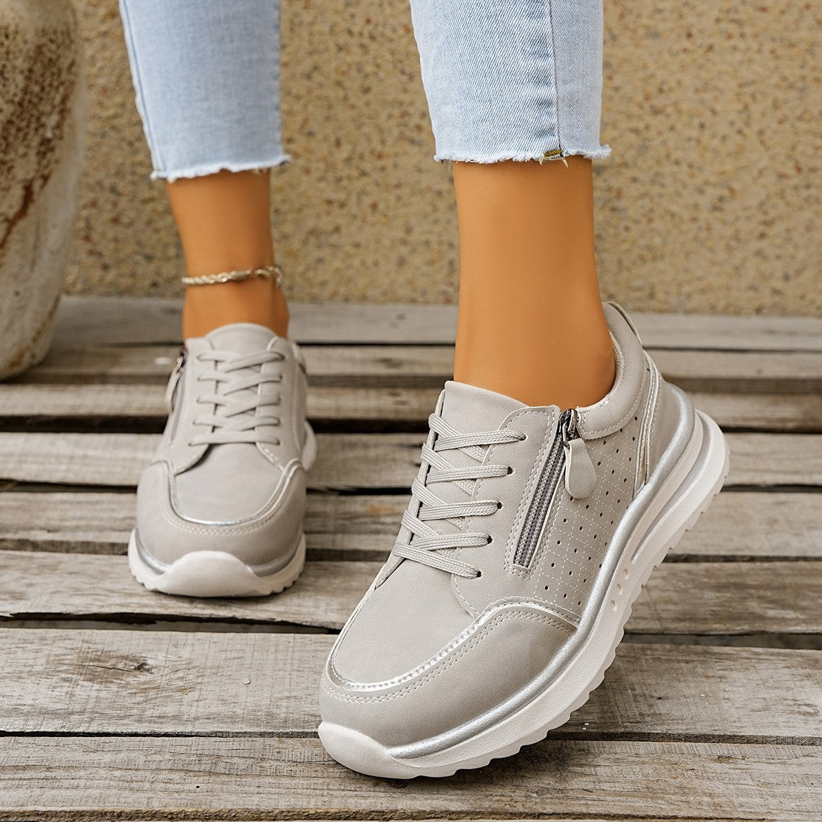 Atmungsaktive Chunky-Sneakers mit Seitenreissverschluss