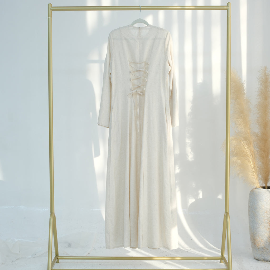 Elegantes Freizeitkleid mit Schnürung