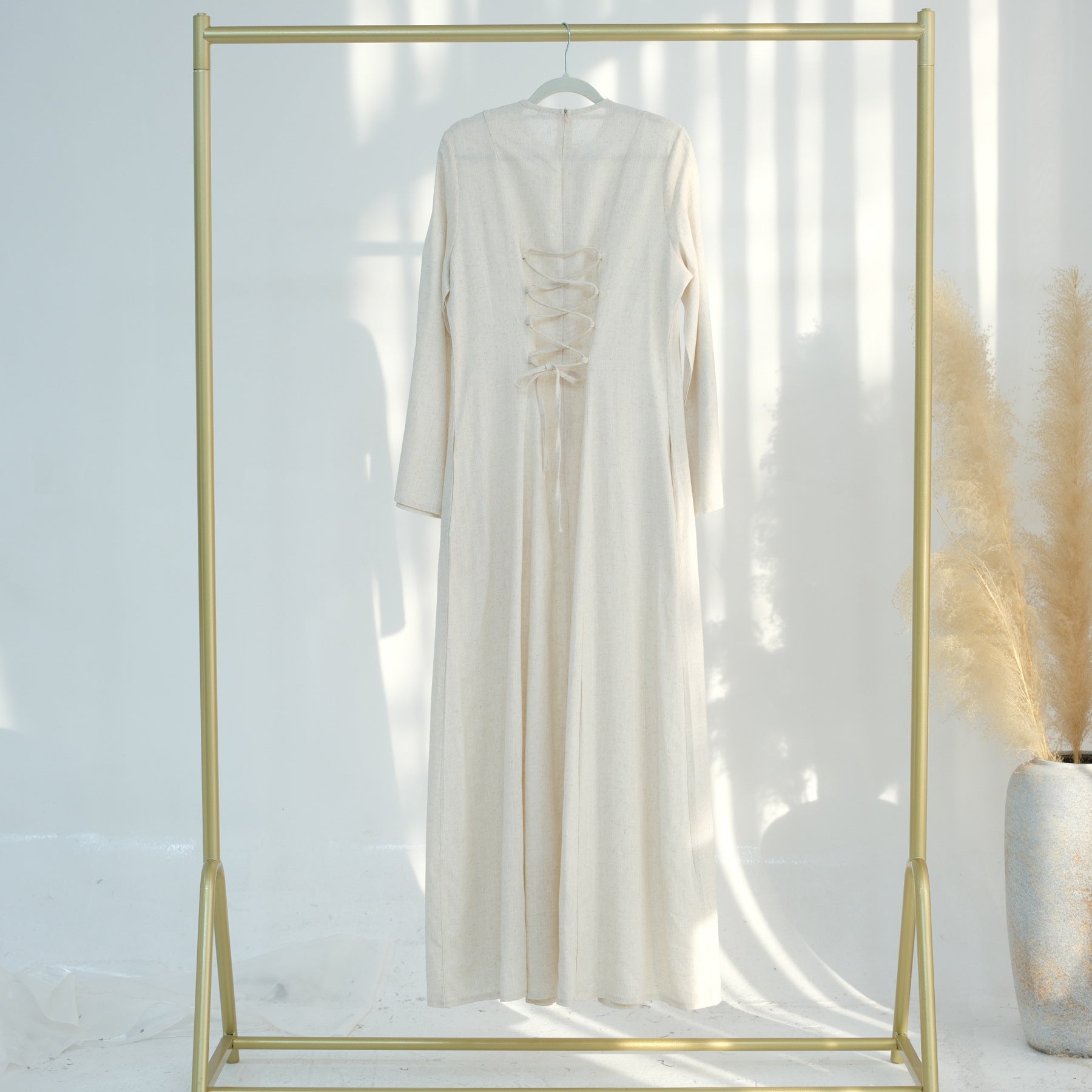 Elegantes Freizeitkleid mit Schnürung