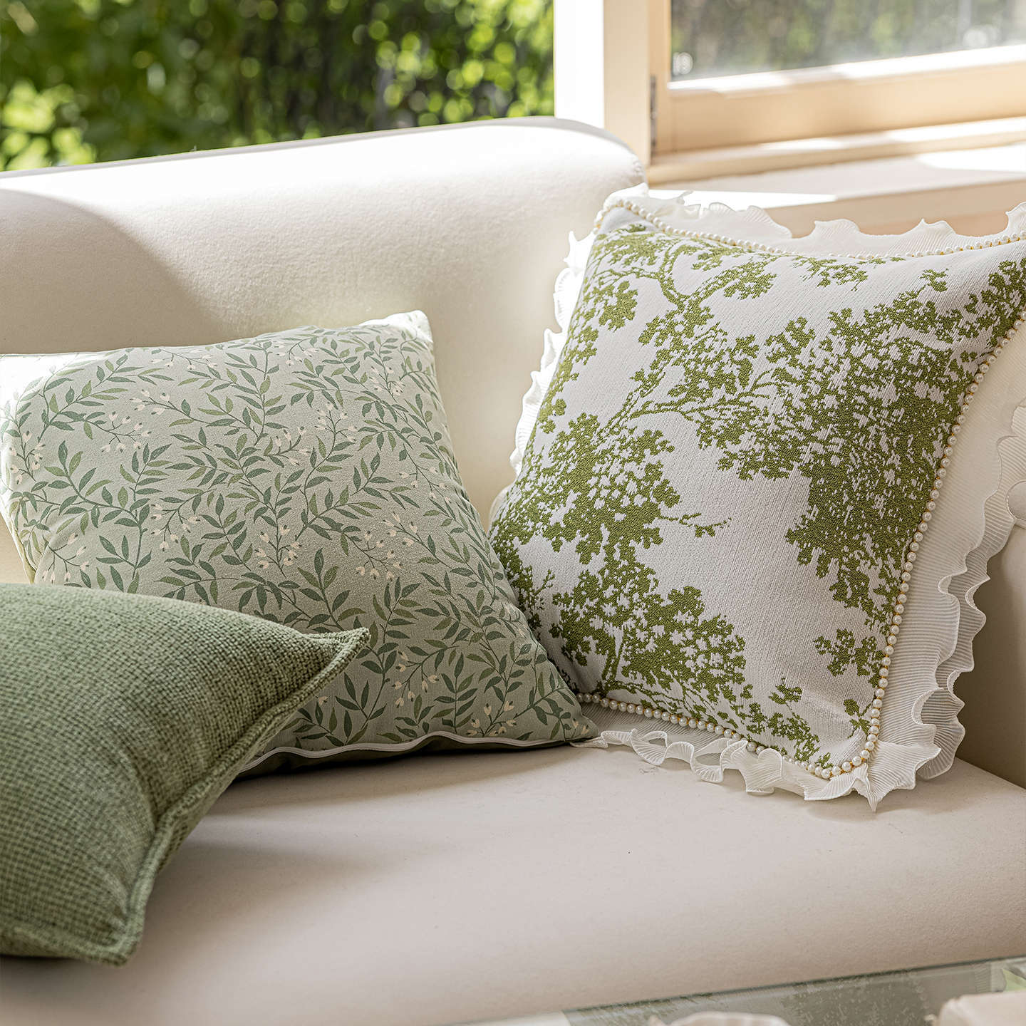 Grüner Sofa-Kissen in Pflanzen-Optik
