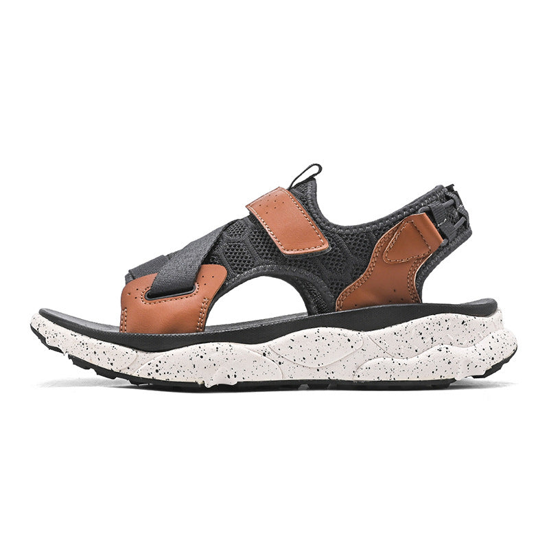 Modische Sandalen für Herren