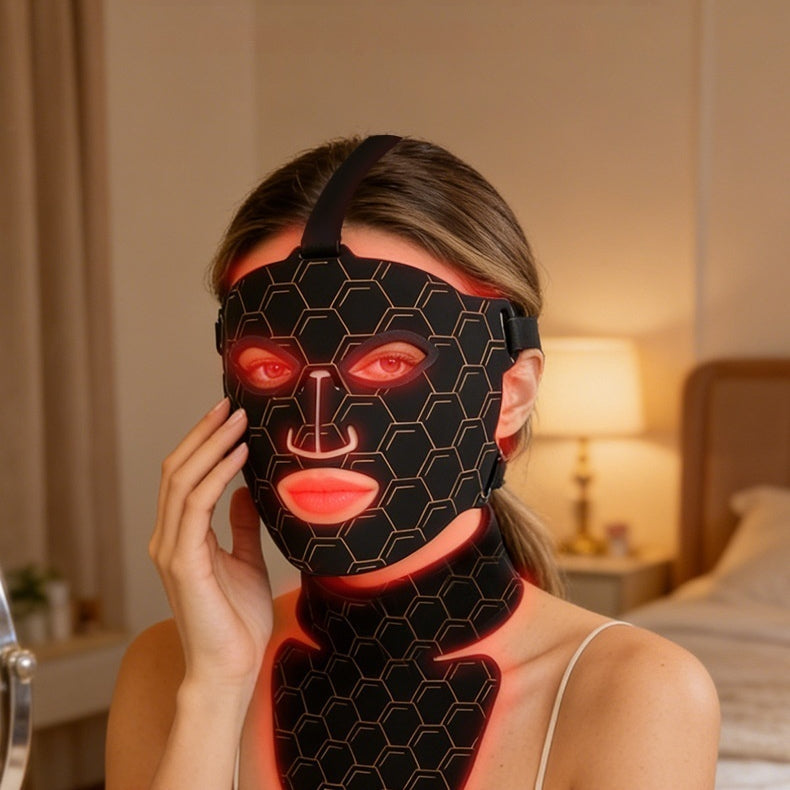 Gesichtsmaske mit LED
