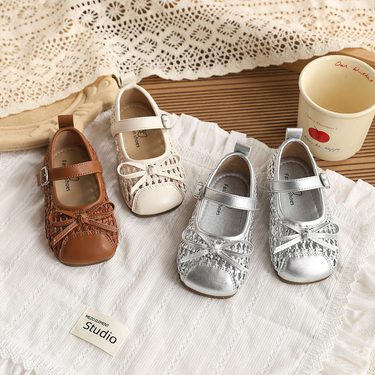 Prinzessinnen-Schuhe mit Strick-Zehenbox und Schleife – Bild 5 | LuxeStyle