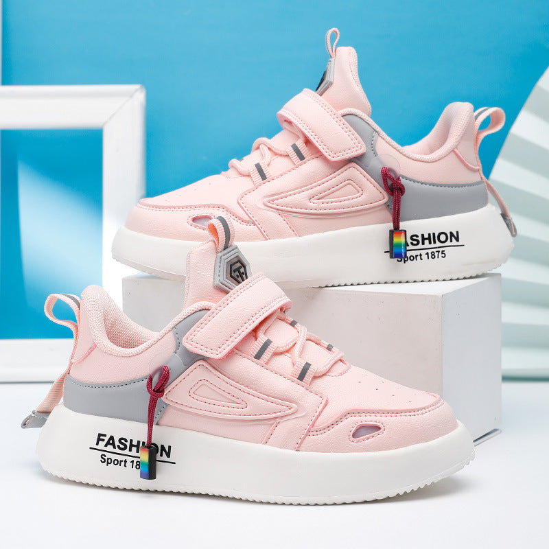Leder-Sneakers für Kinder mit Klettverschluss – Bild 4 | LuxeStyle