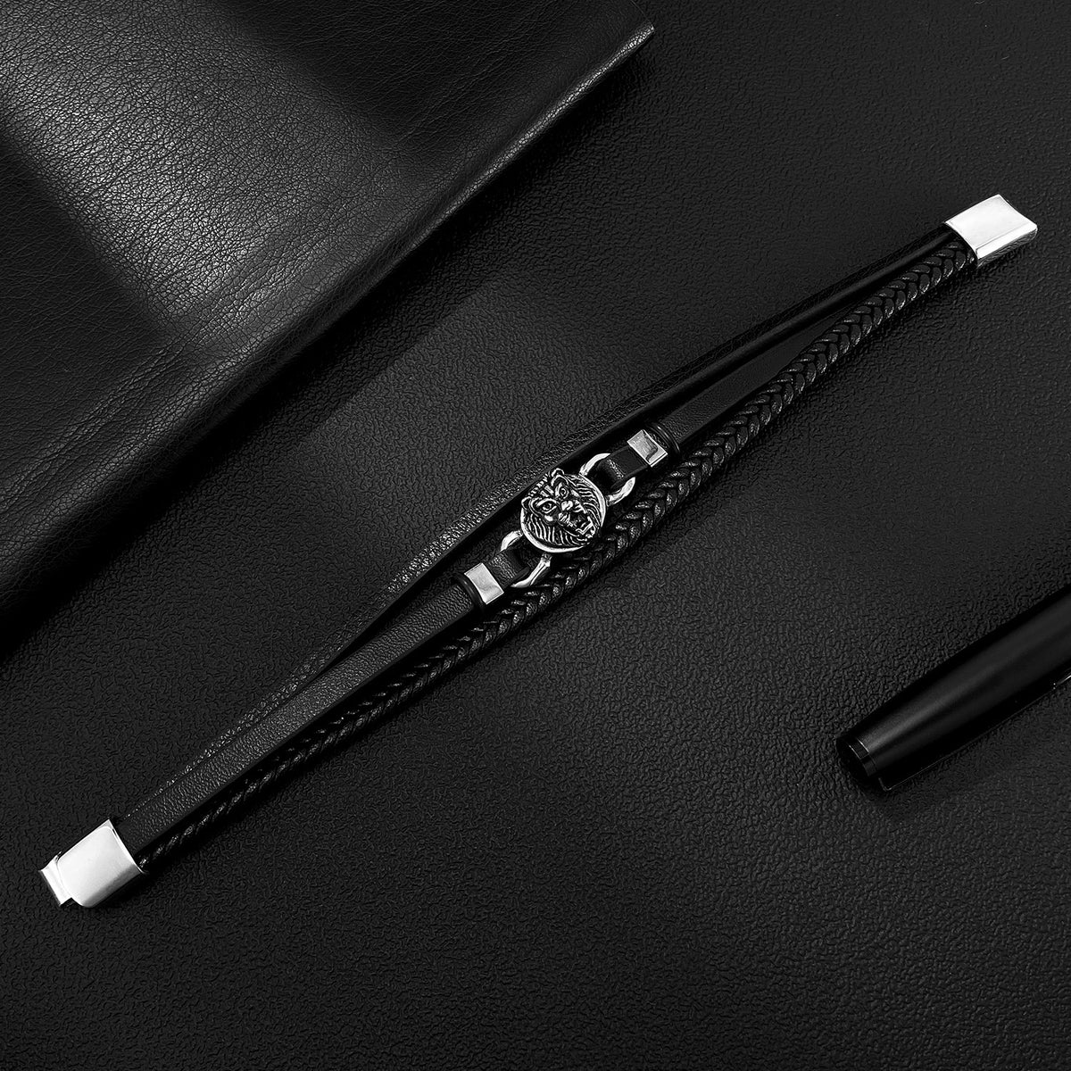 Tigerkopf-Armband aus geflochtenem Leder – Bild 4 | LuxeStyle